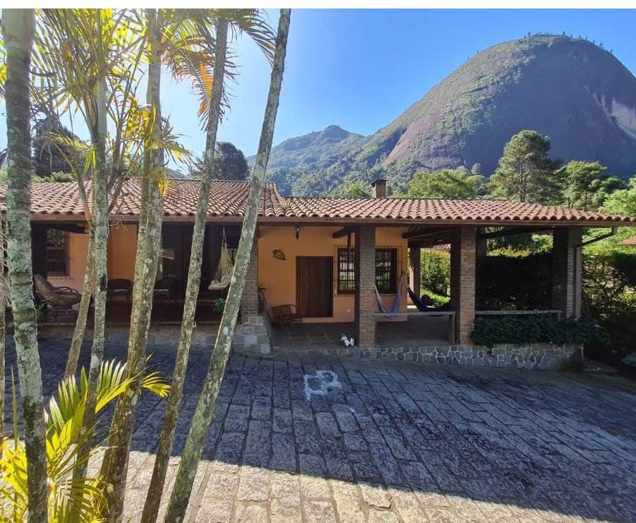 Casa com acesso fácil pela BR040 e excelente terreno.